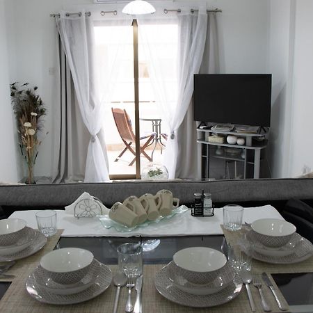 Apartment,Near The Beach Pinikoudes Ларнака Екстериор снимка