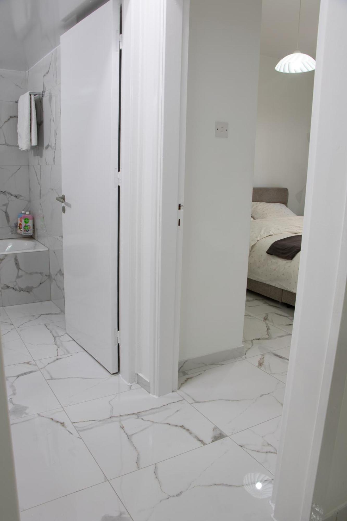 Apartment,Near The Beach Pinikoudes Ларнака Екстериор снимка
