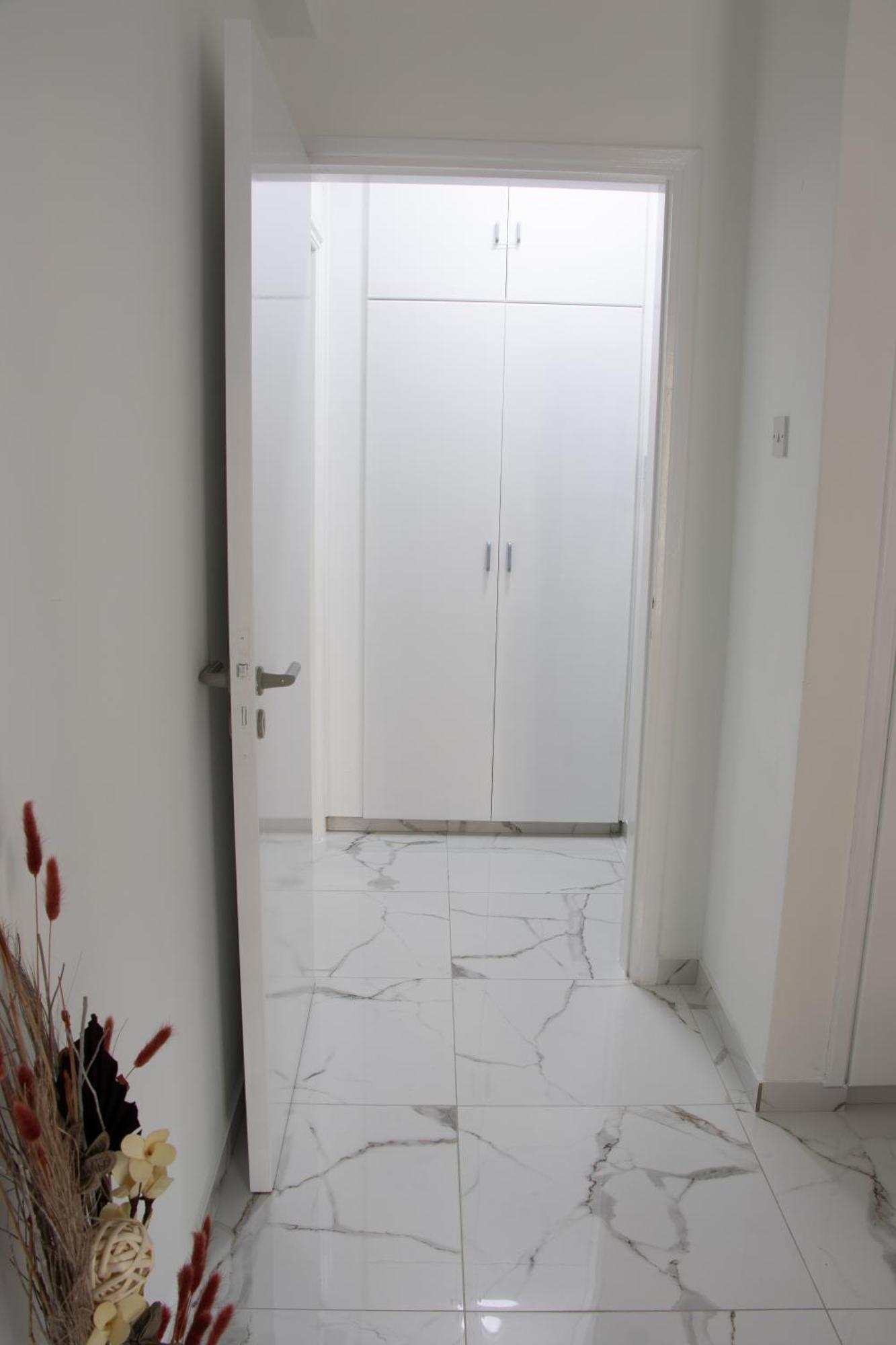 Apartment,Near The Beach Pinikoudes Ларнака Екстериор снимка