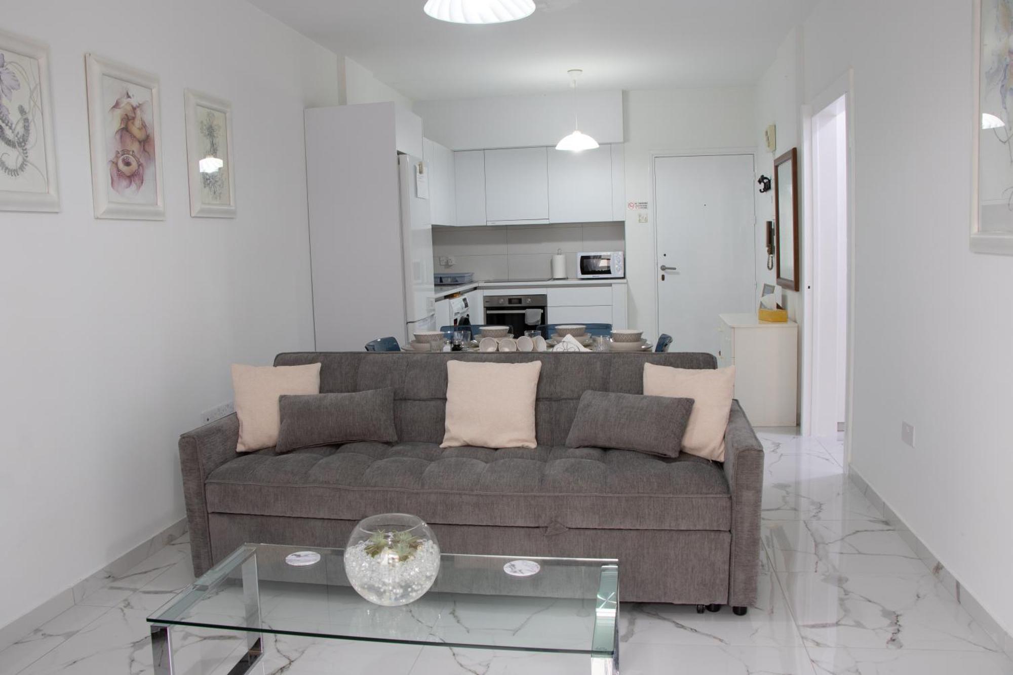 Apartment,Near The Beach Pinikoudes Ларнака Екстериор снимка