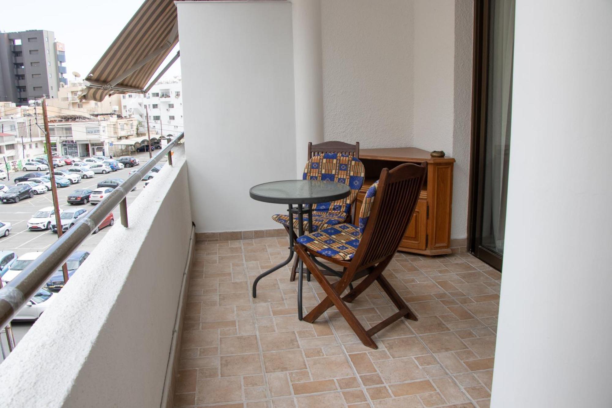 Apartment,Near The Beach Pinikoudes Ларнака Екстериор снимка
